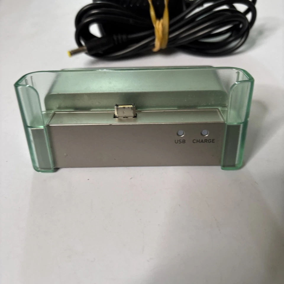 Base USB de carga Casio CA-20 *Cable USB no incluido* Foto 2 de 4