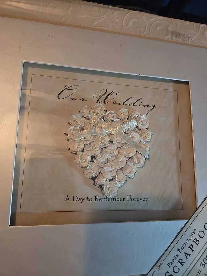 NUEVO Kit de álbum de recortes dimensional nuestra boutique de papel para bodas incluye 300 accesorios Foto 3 de 4