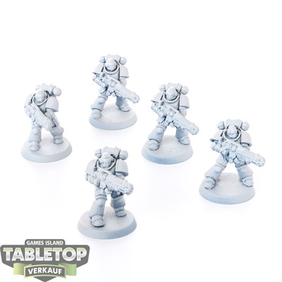 Space Marines - 5x Primaris Hellblasters - grundiert