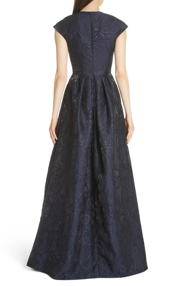 Maxi Vestido de Baile CARMEN MARC VALVO Couture Azul Marino Metálico Floral Jacquard 8 M Foto 3 de 4