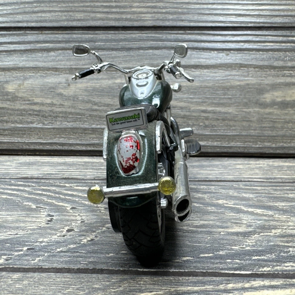 "Mocicleta Kawasaki modelo fundido a presión vintage Maisto verde plata 3""" Foto 4 de 4