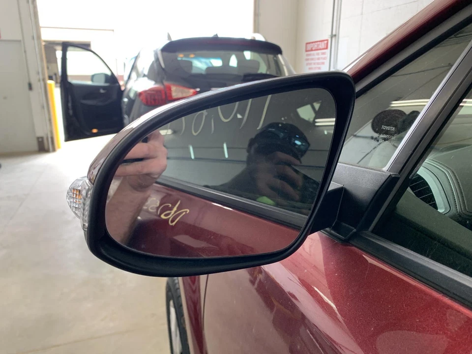Espejo retrovisor izquierdo usado se adapta a: Toyota C-hr 2019 térmico grado A izquierdo Foto 3 de 4