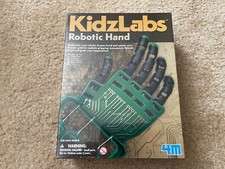 KidzLabs Robotic Hand 4M Toysmith New Sealed