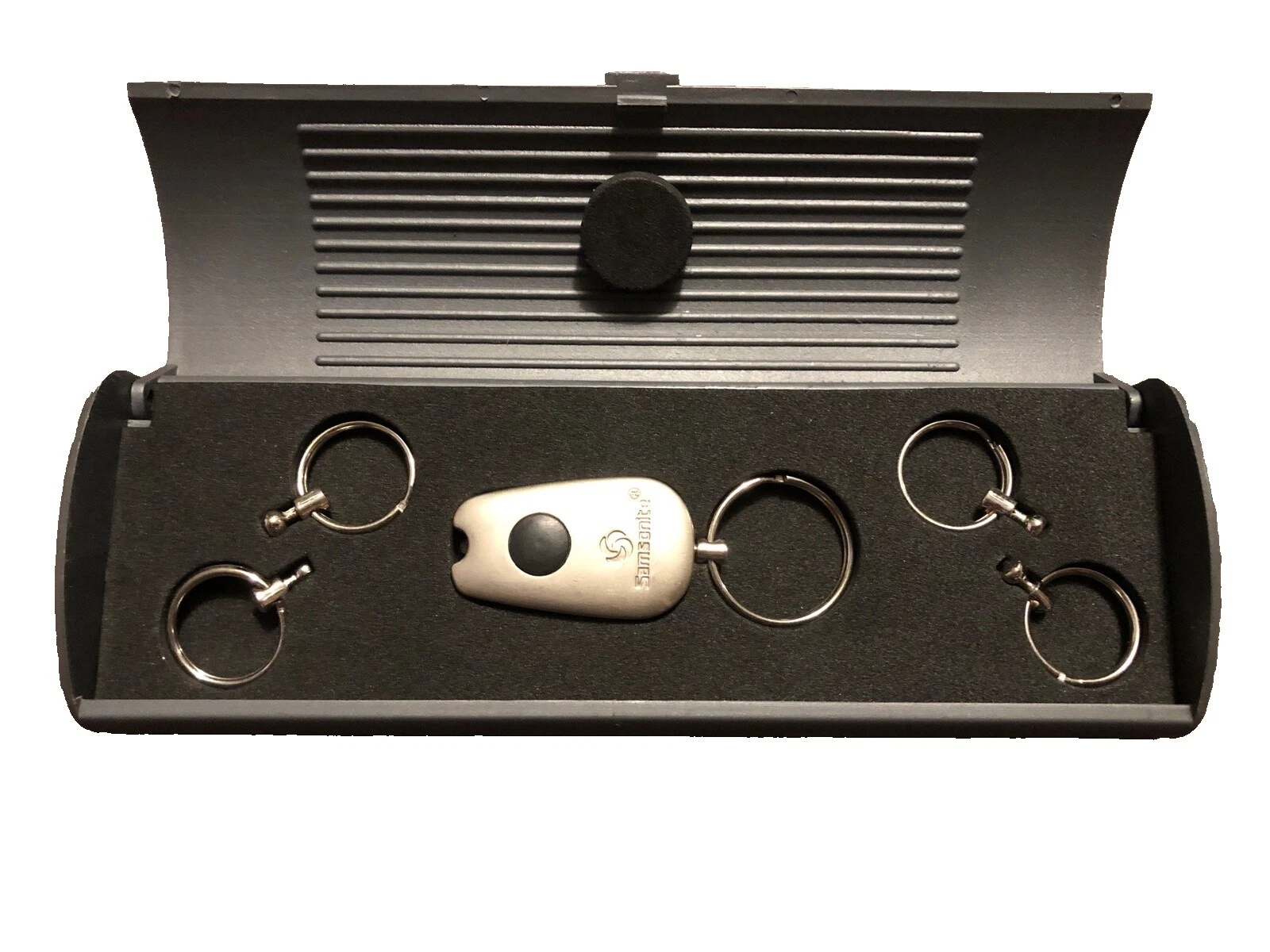Samsonite Key Chains, Rings & Cases for Men