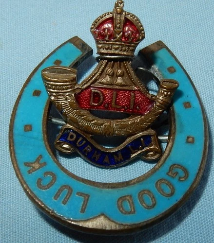 WW1 DLI DURHAM LIGHT INFANTRY MILITARY GOOD LUCK SWEETHEART BADGE WORLD WAR I