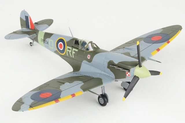 HA7856 Hobby Master Spitfire Mk V 1:48 модель EP594 RAF No.303 (польский) Sqn - Изображение 2 из 2