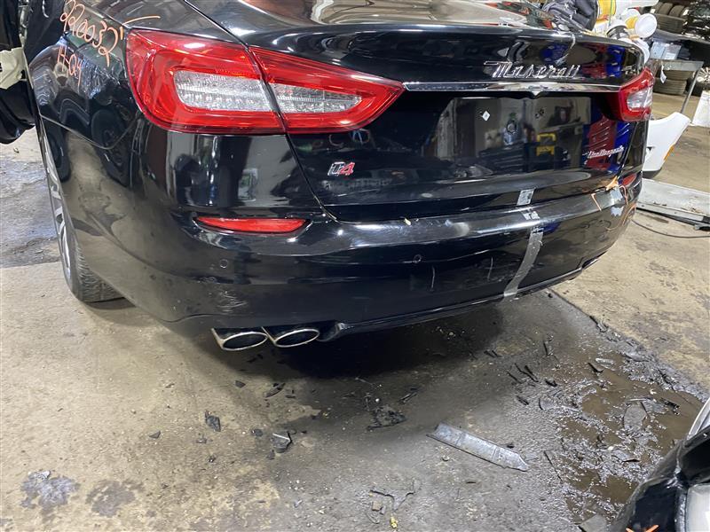 Used Front Left Door Interior Trim Panel fits: 2014 Maserati QUATTROPORTE  Grade
