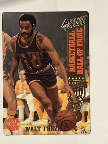 1993 Action Packed Basketball Hall of Fame Walt Frazier #1 New