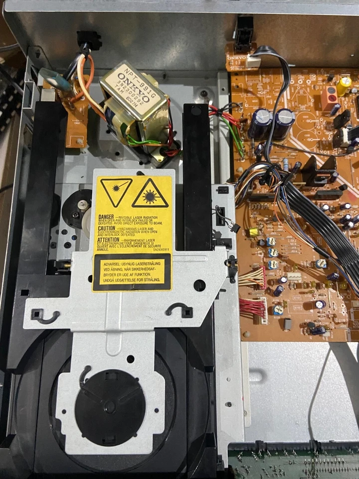 Onkyo R1 CD Player DX6520 (Only for Parts) Defekt - Bild 3 von 4