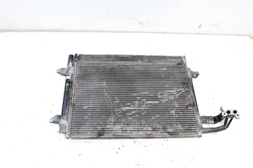1T0820191A Condensador/Radiador Aire Acondicionado per VOLKSWAGEN CADDY 1555029 - Foto 1 di 4