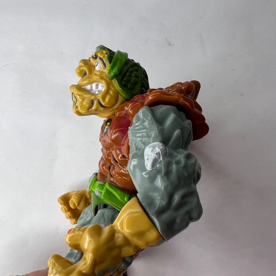 Figura de acción suelta Playmates Teenage Mutant Ninja Turtles General Traag 1989 4" Foto 3 de 4