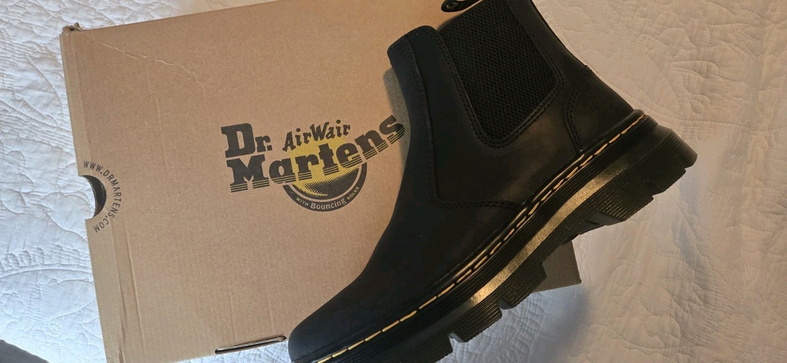 Dr. Martins AirWair Embury Boots Womens Size 8/Mens Size 7 US Black, New In Box