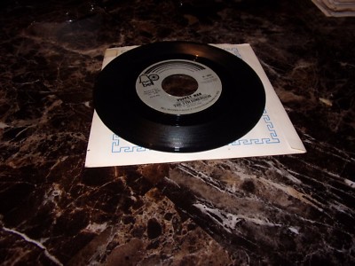 The 5Th Dimension: Puppet Man/ A Love Like Ours/ 45/ Bell 880 (VG+)
