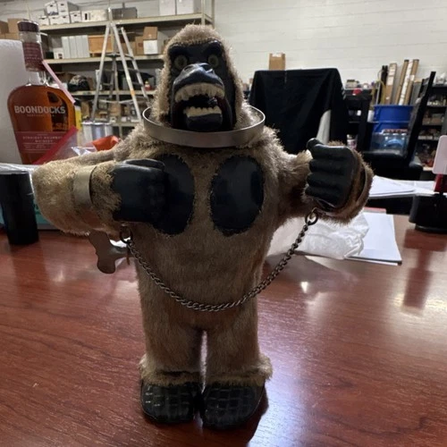 Marx Vintage Wind-up King Kong Gorilla Toy with Chain and Collar