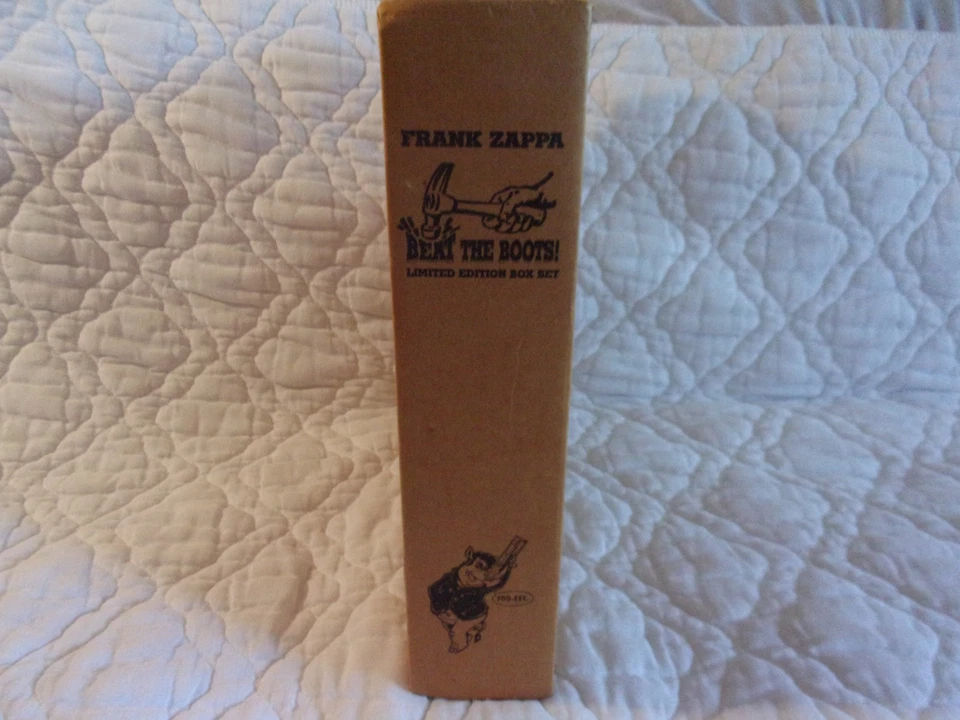 FRANK ZAPPA BEAT THE BOOTS LIMITED EDITION BOX SET 8 CASSETTES NEW T-SHIRT PIN - Image 3 of 4