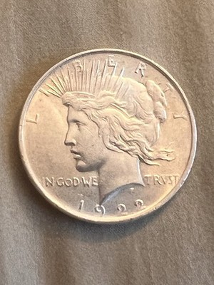 1922 Peace Dollar Silver $1 Coin Philadelphia Circulated
