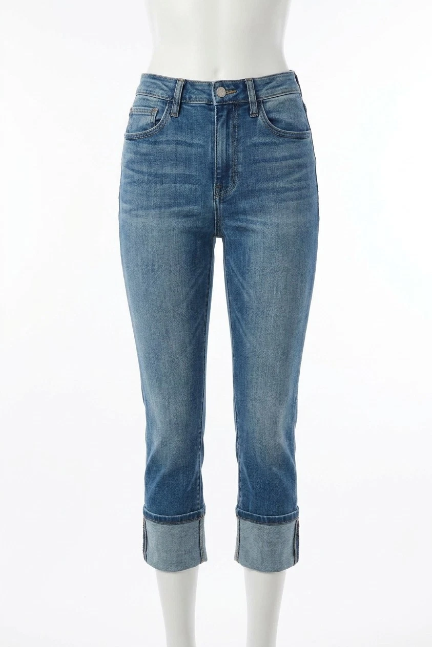 Judy Blue Cuffed Capri Dark Blue Wash
