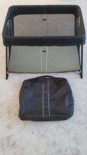 BabyBj rn Travel Crib Light - Black 040280US   Great Condition