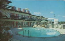 1959 Postcard Gay Vacationer Hotel & Motor Lodge Virginia Beach Pool 10257b