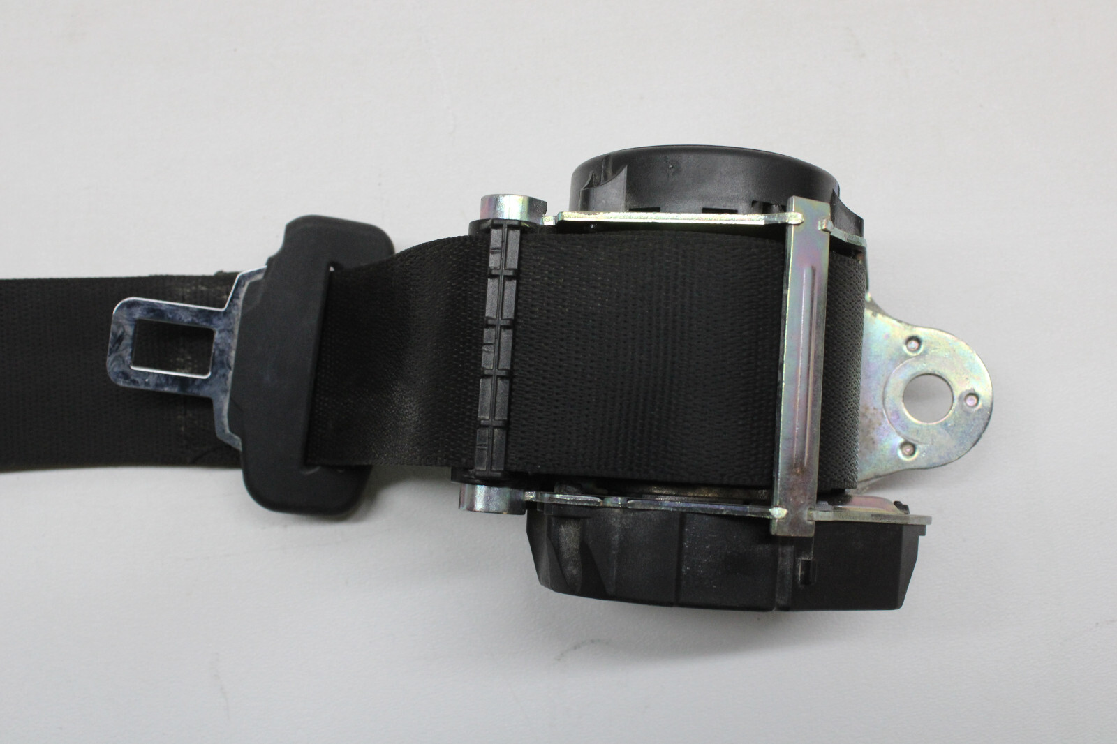 2022 MASERATI LEVANTE MODENA REAR LEFT SEATBELT OEM 22 23 24