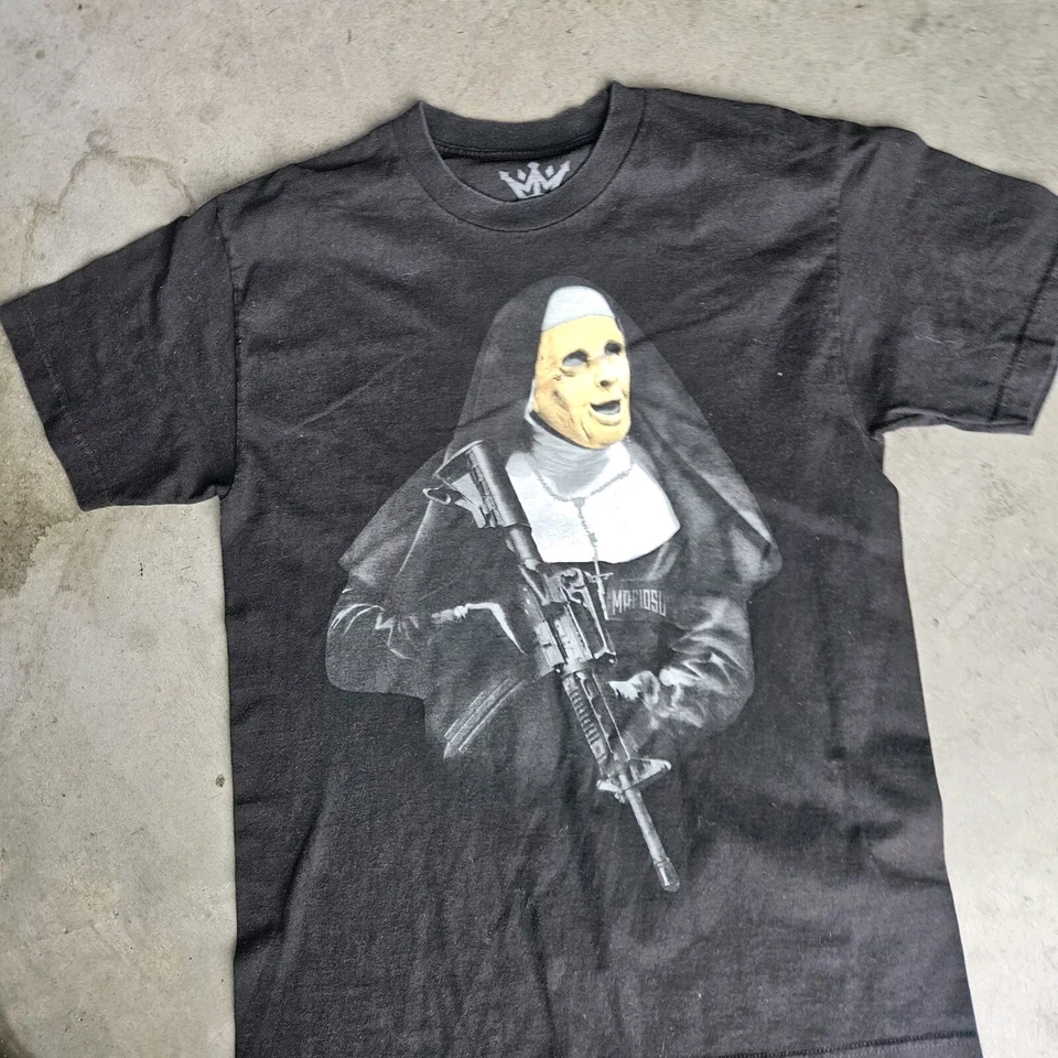 Camiseta Mafioso Usada Negra Envejecida Y Desteñida Talla L Foto 2 de 4