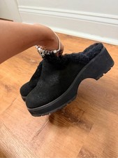 UGG New Heights Clog Black Shearling Slip-On embroidered floral