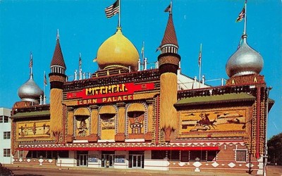 K4452    MITCHELL,  S.D.     POSTCARD,  CORN PALACE