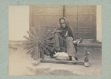 Photo Singapore, Woman Spinning, Spinning Wheel, Cotton, Circa 1880 - 10380919
