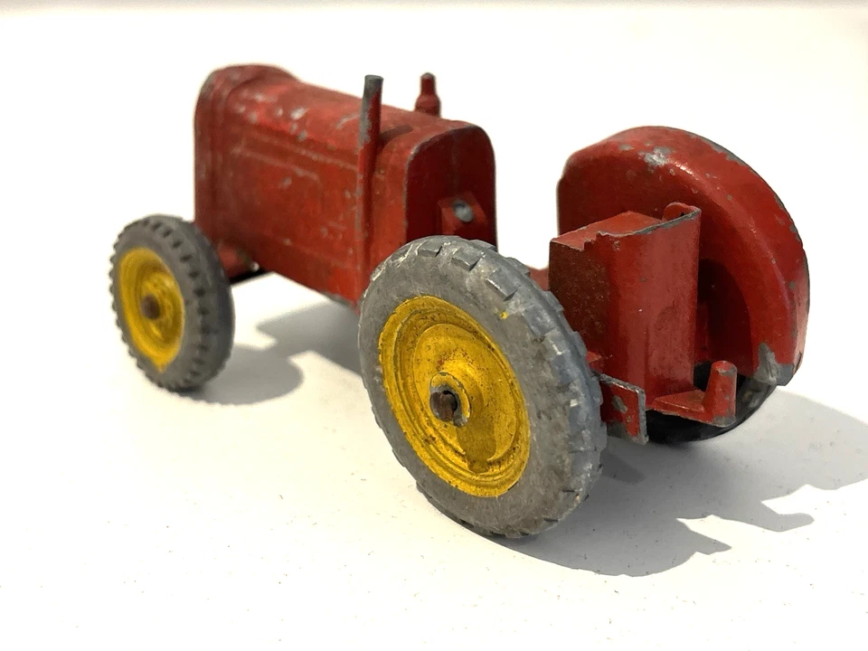 Tractor agrícola fundido a presión Maylow Charbens 1955 de colección 1950 fundido a presión 1,43 Foto 2 de 4
