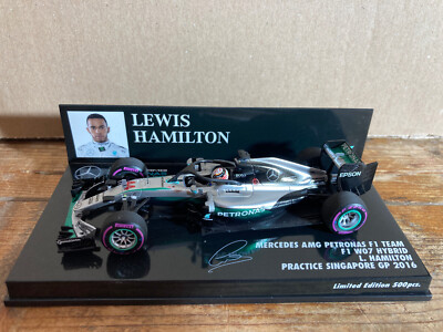Lewis Hamilton 1:43 Singapore GP 2016 Mercedes AMG Petronas F1 Minichamps