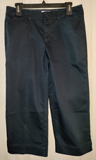 EXCELLENT WOMENS DOCKERS mid rise - CURVY NAVY BLUE CAPRI W/ POCKETS SIZE 6