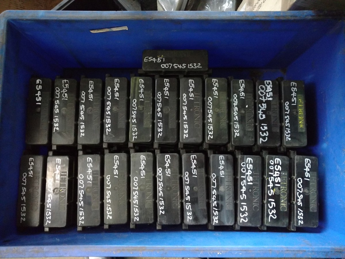 Mercedes W126 300SE SEL W124 300E MSG Engine Control Unit ECU