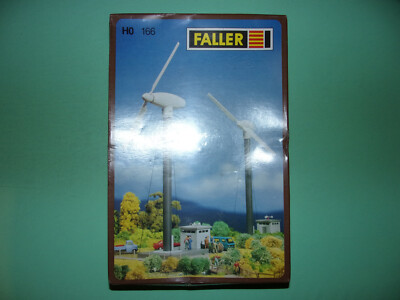 Maquette d'éolienne Faller 130381 à l'échelle H0 pour modélisme ferroviaire