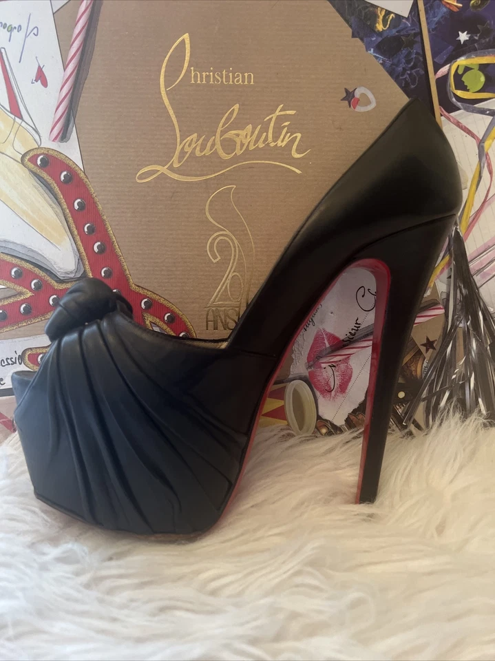 Christian Louboutin Black Leather Lady Gres Knotted Peep Toe Pumps Size 7 - Image 2 of 4