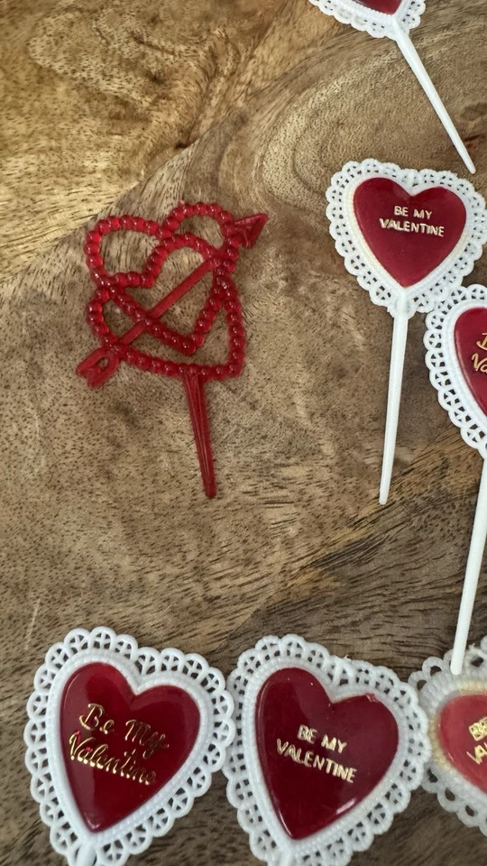 Vintage Valentines Day Cupcake Toppers 50’s Hong Kong - Image 3 of 4