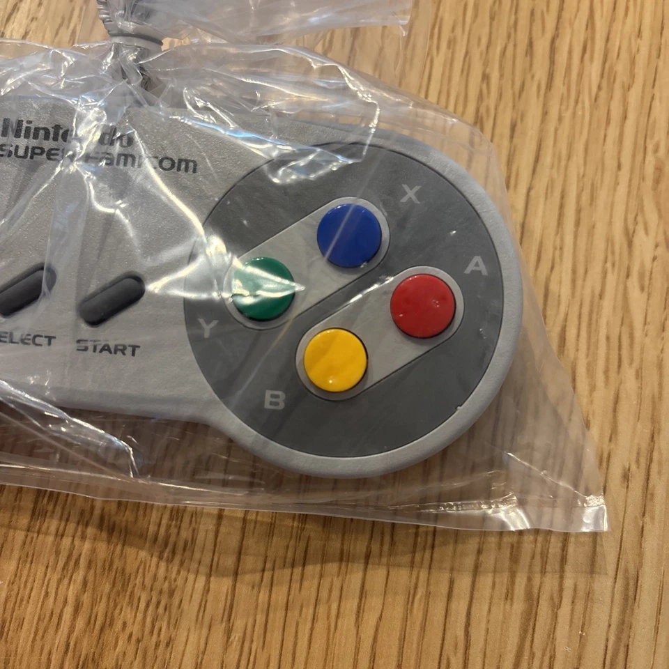 Nintendo Super Famicom Official Controller Pad SHVC-005 New Unused Japan - Image 2 of 4