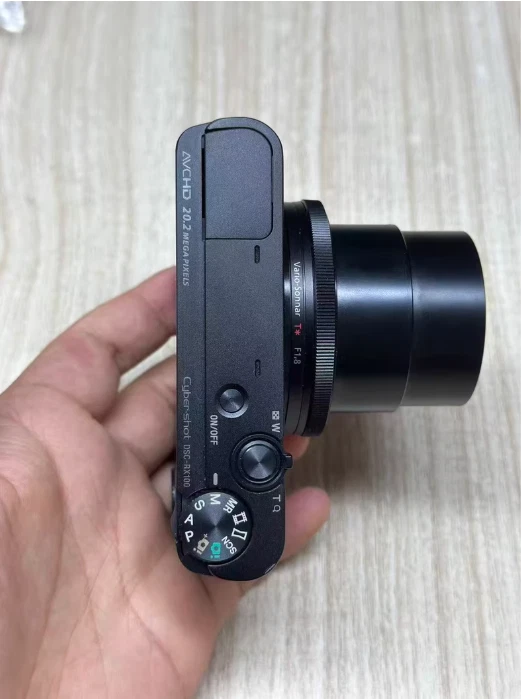 90%NEW-Sony RX100 20.2 MP 3.6 x Compact Digital Camera w/Charger & Card&Battery - Image 3 of 4