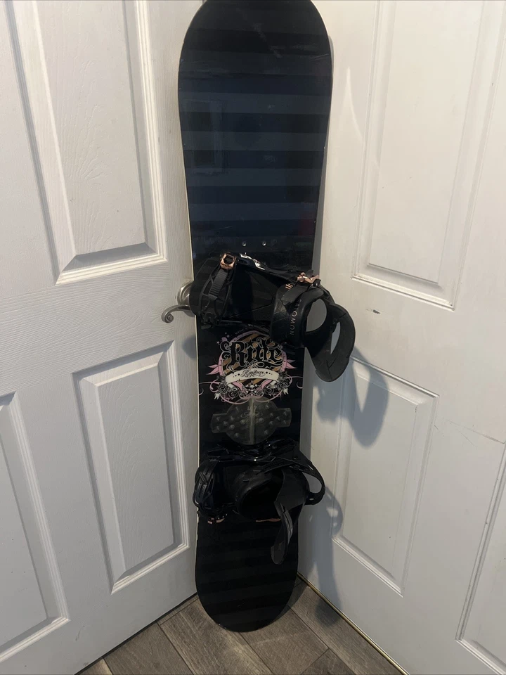 Snowboard Ride Rapture All Mountain 147 cm Rosa Negro Fijaciones Salomon Foto 3 de 4