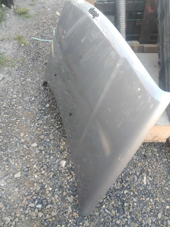 Used Hood fits: 2014 Jeep Patriot  Grade C Foto 2 de 4