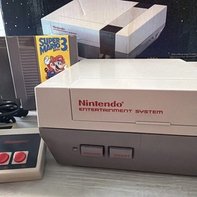 Nintendo NES Console Control Deck Mario Trilogy 1 2 3 Games Bundle Original Box