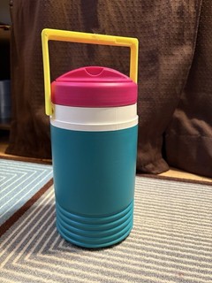 VTG Retro USA IGLOO Inc. Pink Teal Blue Yellow White 1/2 Gallon Water Cooler Jug