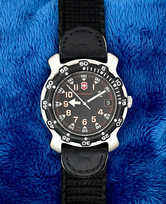 1998 Victorinox Swiss Army Sportline M.L Award Black Dial Men's