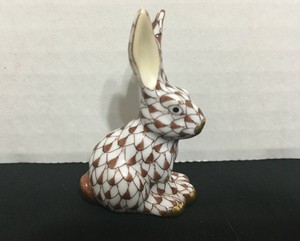 Herend Mini Long Eared Sitting Rabbit Porcelain Brown Fishnet Figurine