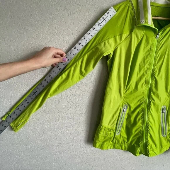 ルルレモン　lululemon 中綿　ベスト　リバーシブル　イエロー　蛍光色 Lululemon vest womens yellow - Gem