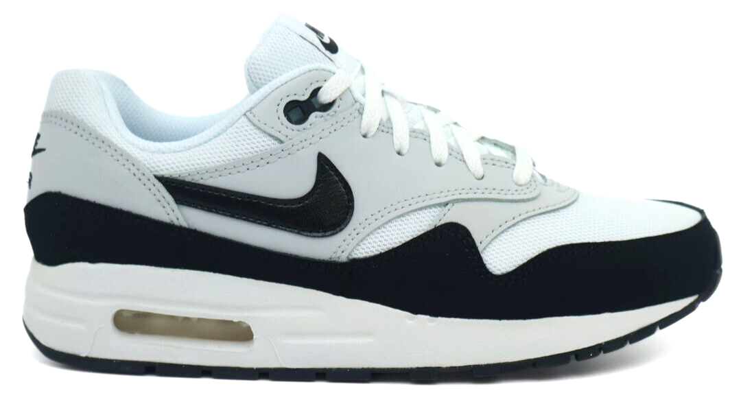Nike Air Max Boys Shoes Trainers Uk Size White Black