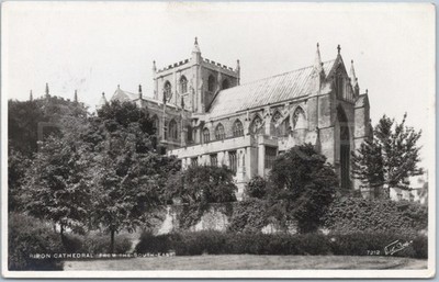 Ripon Vintage Postkarte Kathedrale England Gotik Architektur Bäume