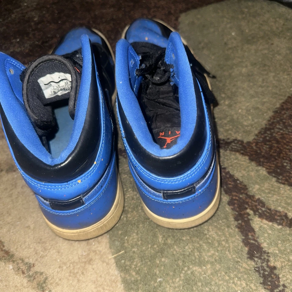Nike Air Jordan 1 Mid Royal Paint Splatter 2018 Size 10 554724-048 Sneakers - Image 4 of 4