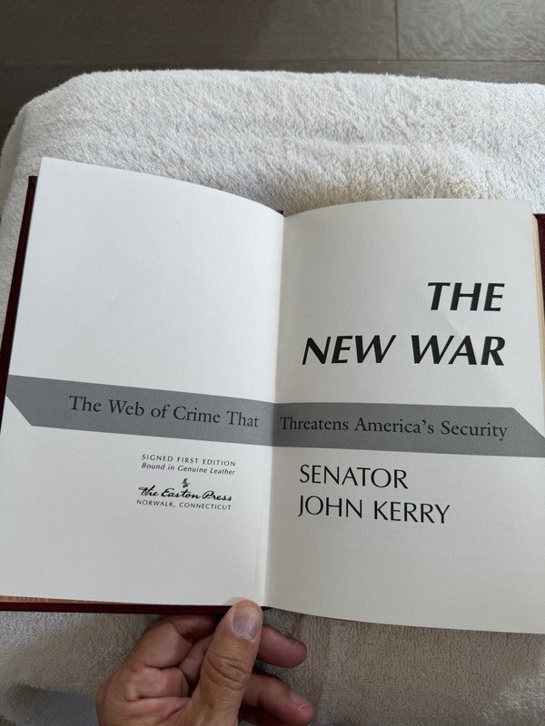 The New War by Senator John Kerry SIGNED FIRST EDITION Easton Press #570 of 900