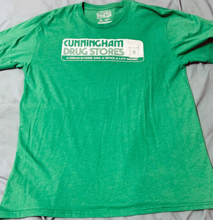 RARE GREEN CUNNINGHAM DRUG STORE LOGO SHIRT XL LOCAL VYNTAGE RETRO