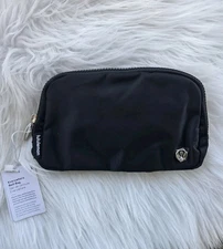 Everywhere 1L Lululemon Black Belt Bag Small Fanny Pack Adjustable Crossbody